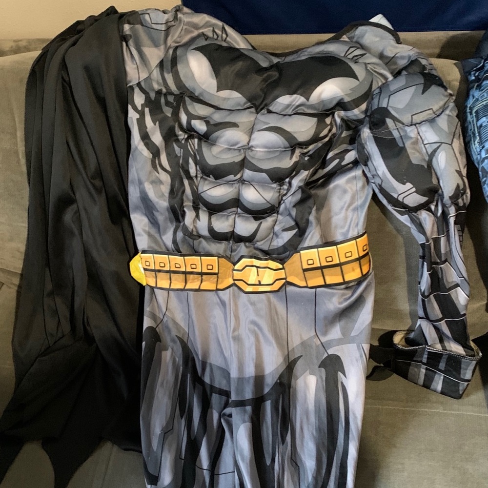 Batman costume sz 10/12